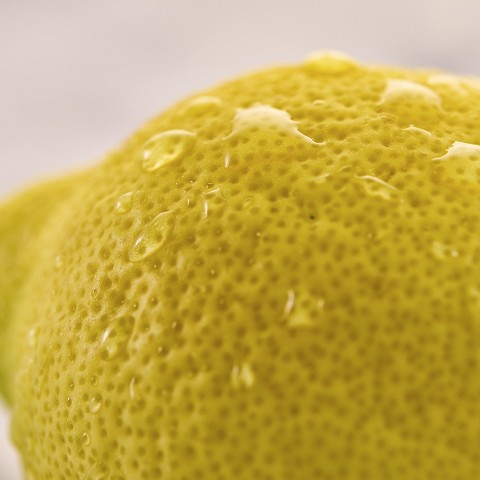 Scorza di limone grattugiata